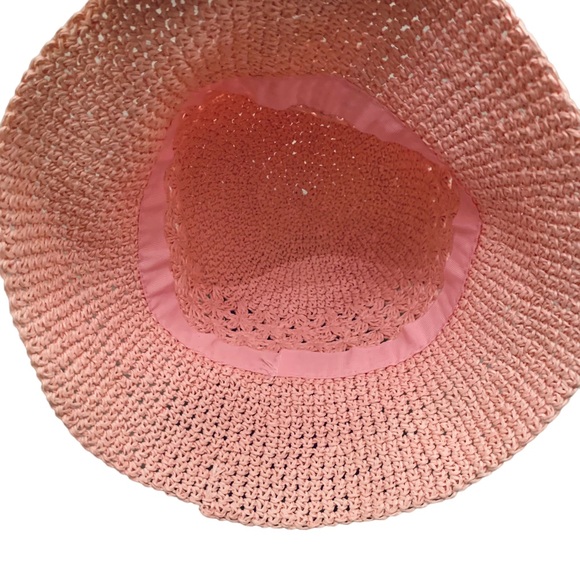 Light pink knitted vintage cottage hat with brim and detailed pattern size small - Picture 4 of 5